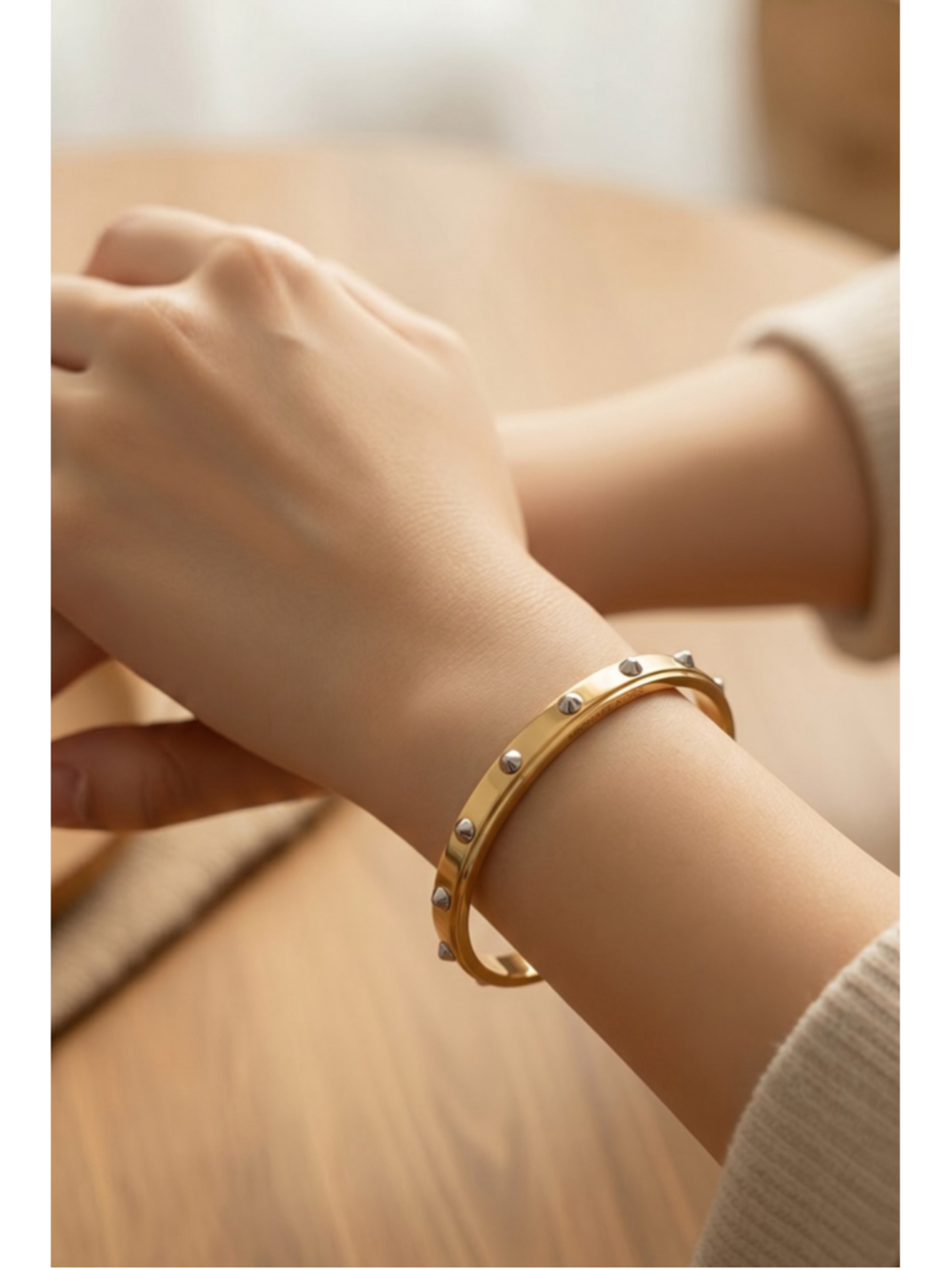 Michael Kors Cuff Bracelet Gold 6.5 Inch